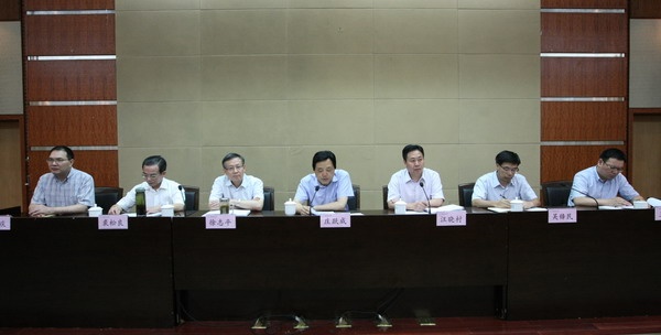 我校召开干部大会:吴锋民任浙江理工大学党委书记